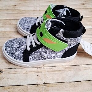 Mandalorian Toddler Boys Graphic High-Top Sneakers with Green Strap